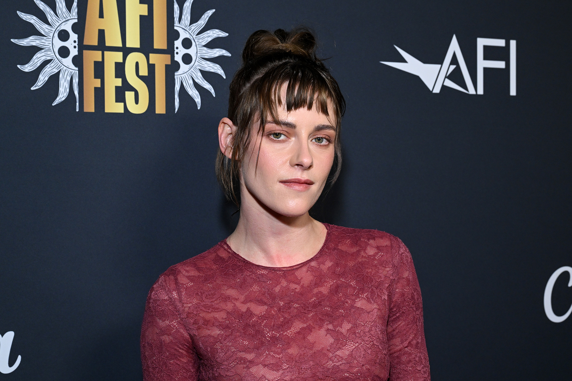 Зірка "Сутінків" хоче покинути США через Трампа: "Я не можу там вільно працювати"